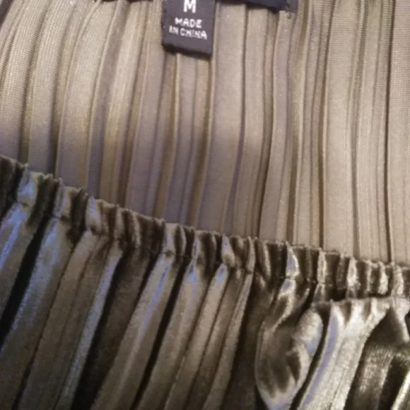 Romeo & Juliet Couture Olive Green Mini Dress Medium - Picture 5 of 7